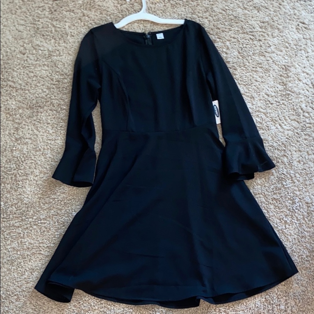 Knee-length black dress